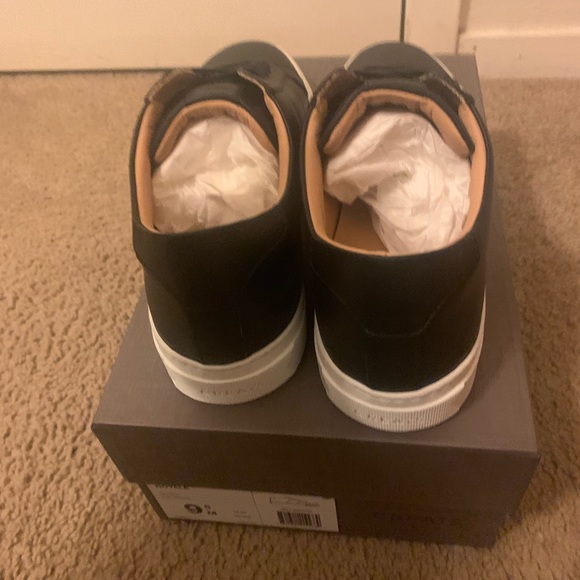 9.5D Men’s GREATS Black and White Leather Shoes - Picture 3 of 6